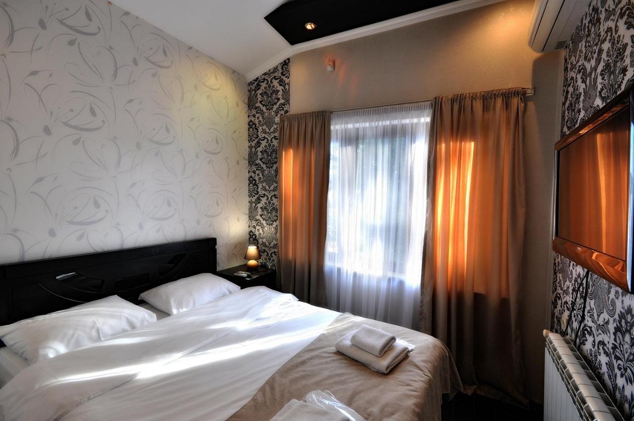Hotel Majestic Tbilisi Buitenkant foto
