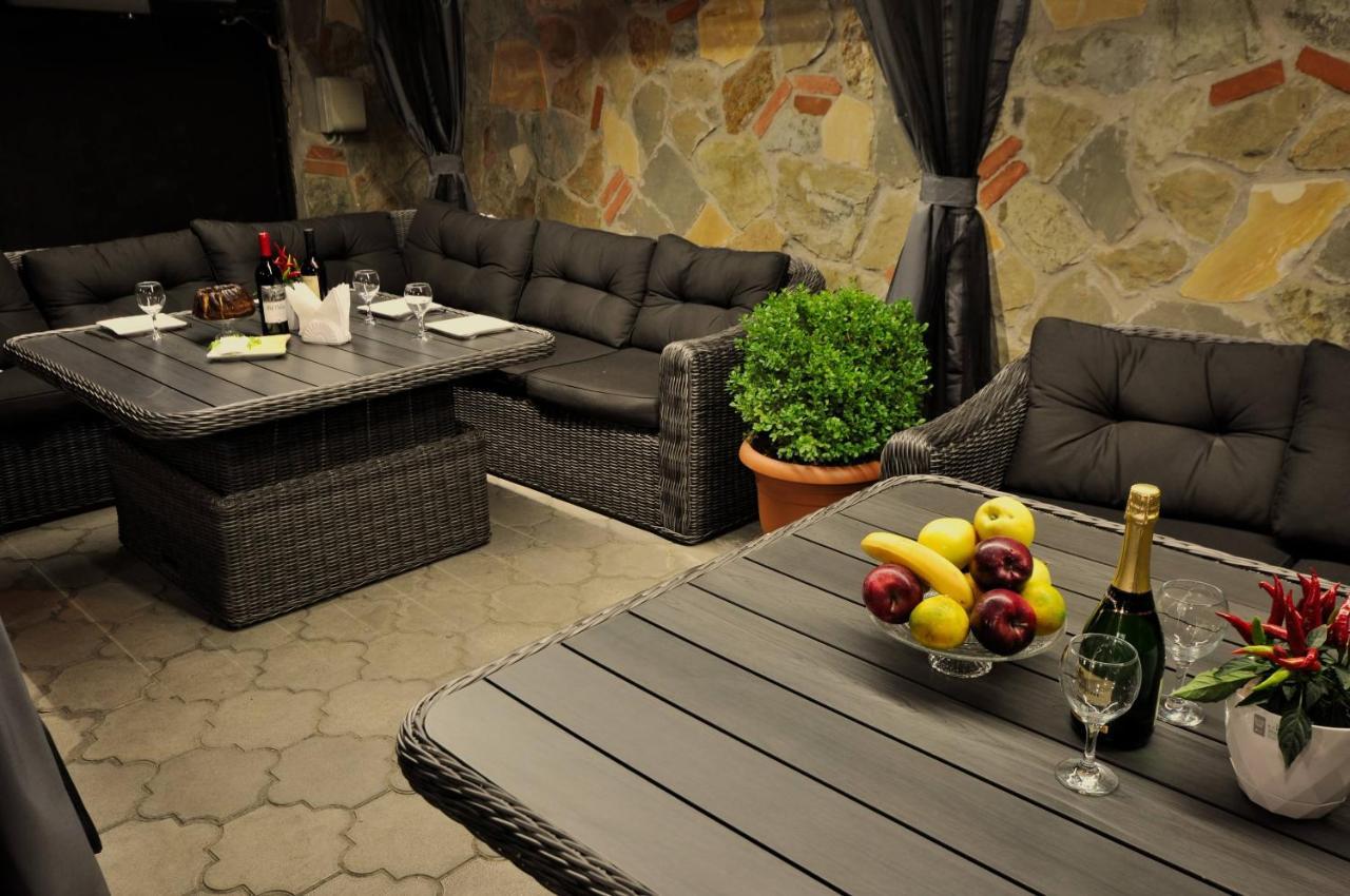 Hotel Majestic Tbilisi Buitenkant foto