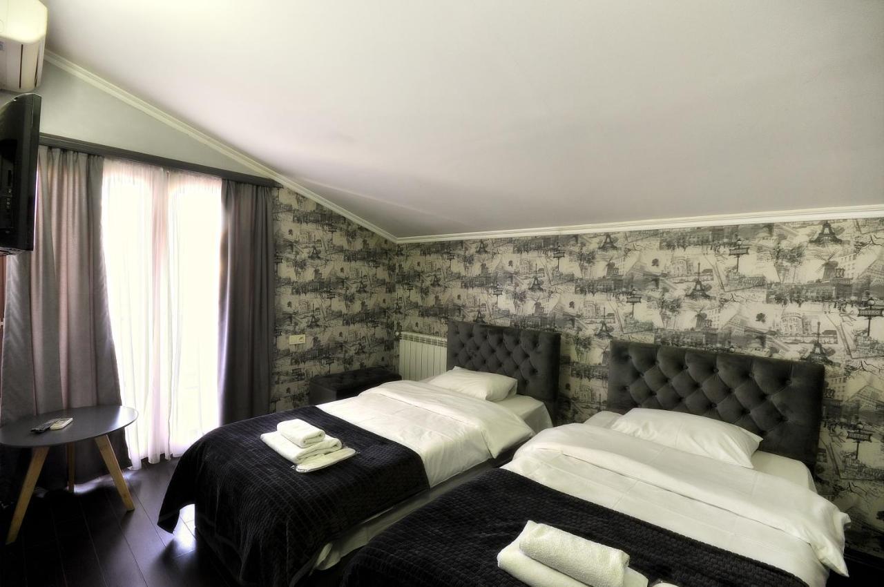 Hotel Majestic Tbilisi Buitenkant foto