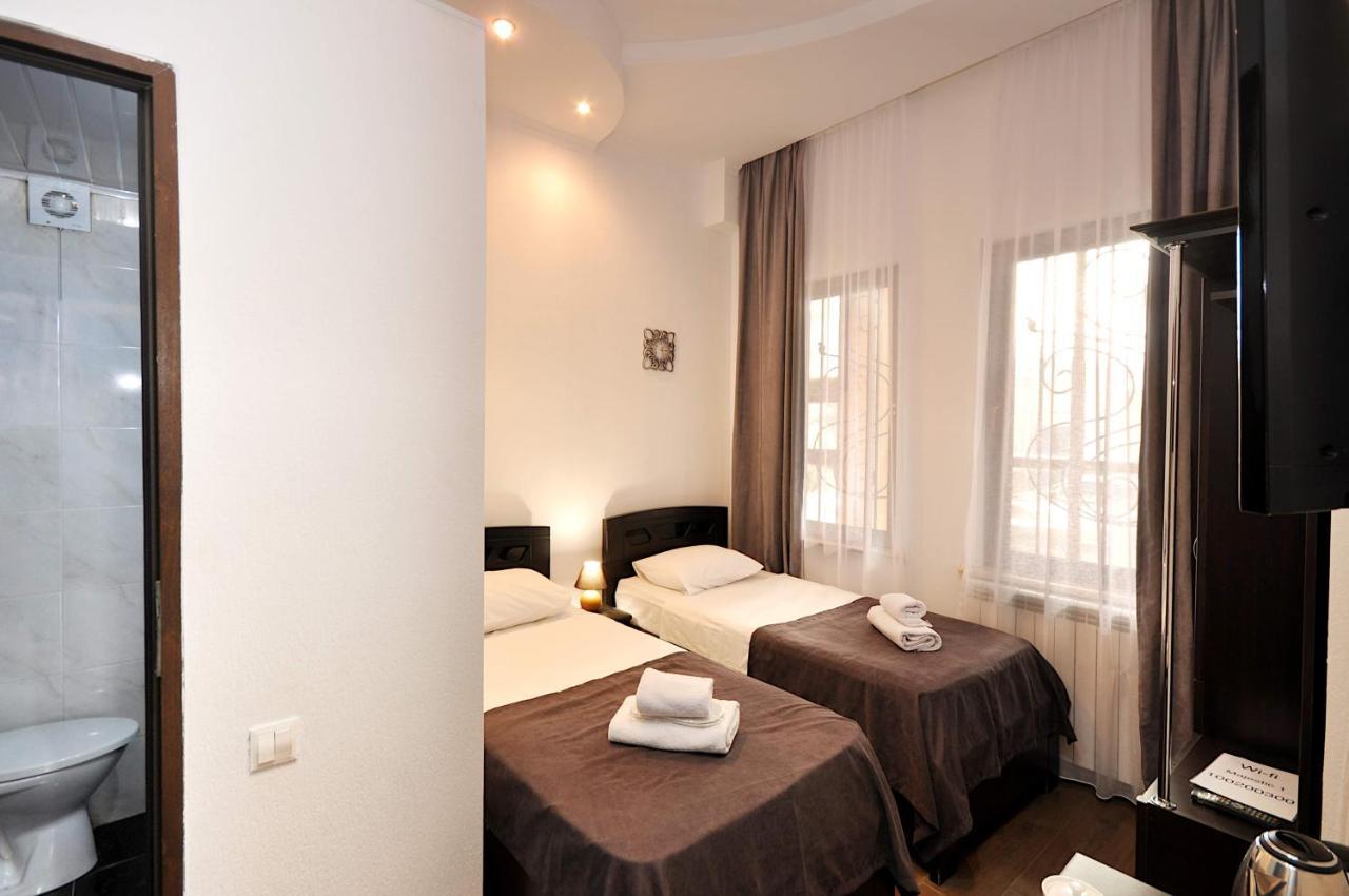 Hotel Majestic Tbilisi Buitenkant foto