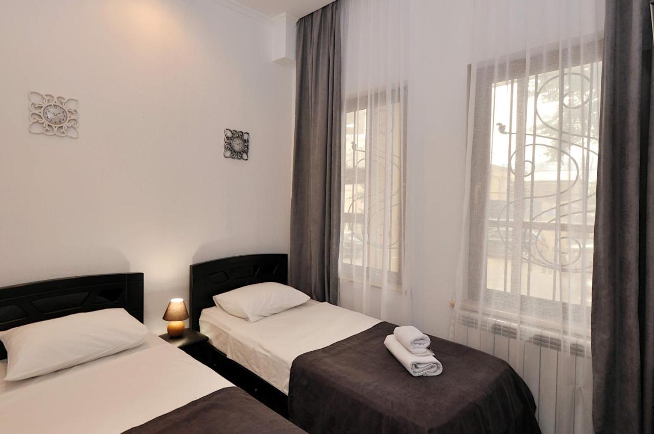 Hotel Majestic Tbilisi Buitenkant foto