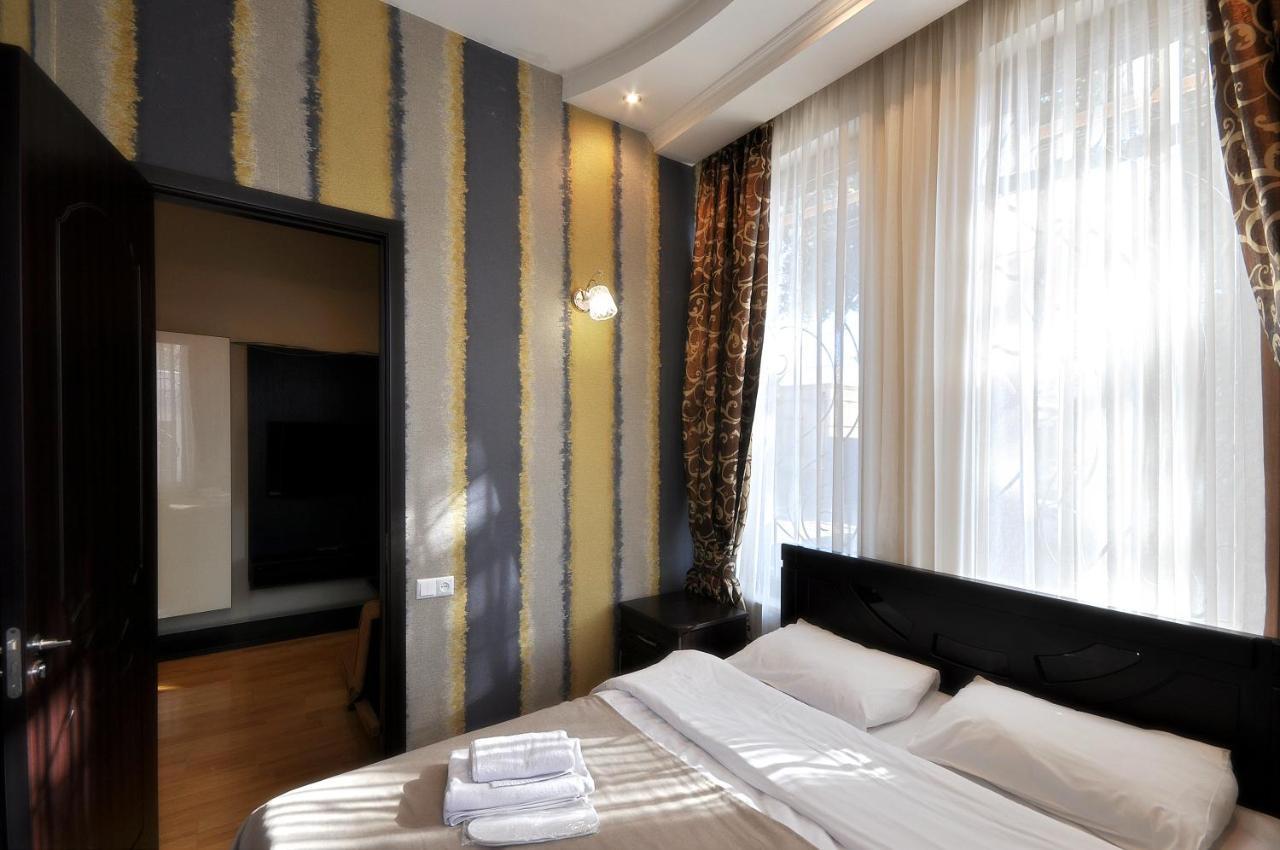 Hotel Majestic Tbilisi Buitenkant foto