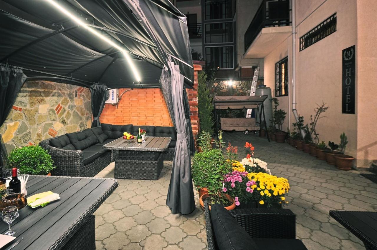 Hotel Majestic Tbilisi Buitenkant foto