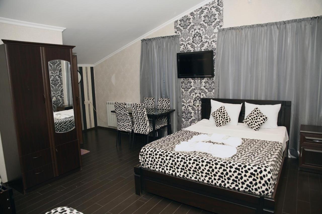 Hotel Majestic Tbilisi Buitenkant foto