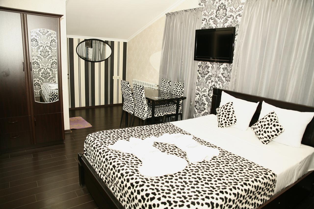 Hotel Majestic Tbilisi Buitenkant foto