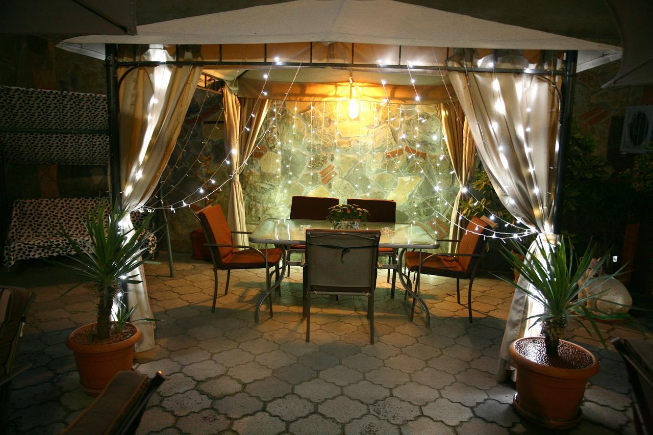 Hotel Majestic Tbilisi Buitenkant foto
