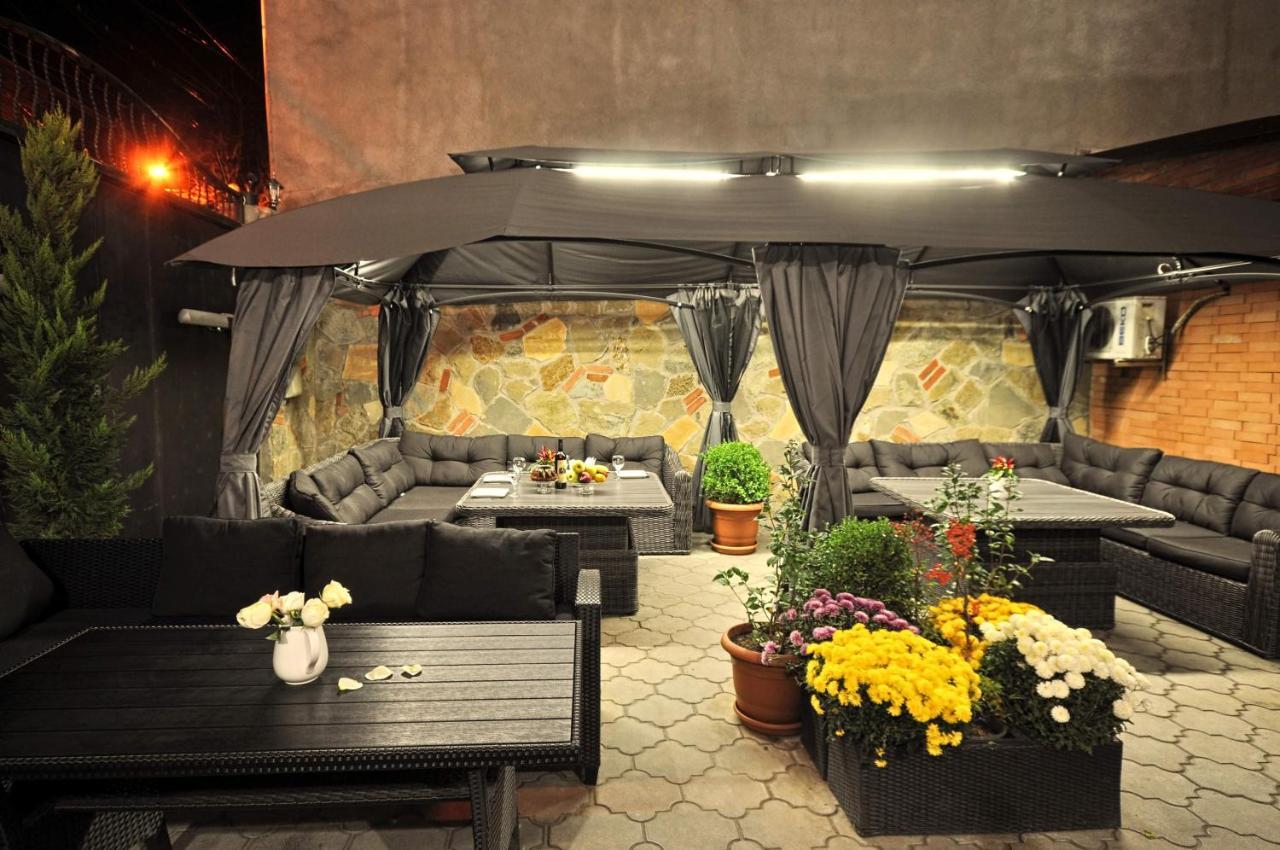 Hotel Majestic Tbilisi Buitenkant foto